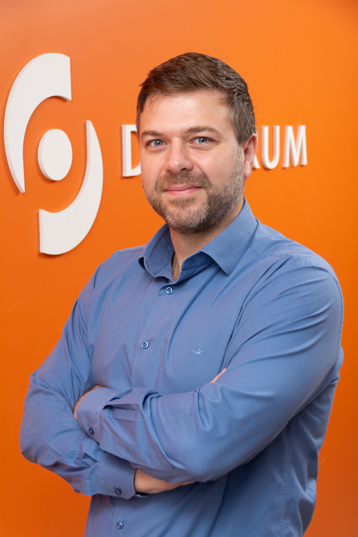 Dr. Ricardo Burdelis
